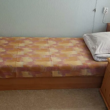 Marus Majutus Hostal *